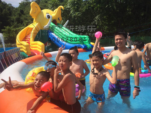 露天水上樂園