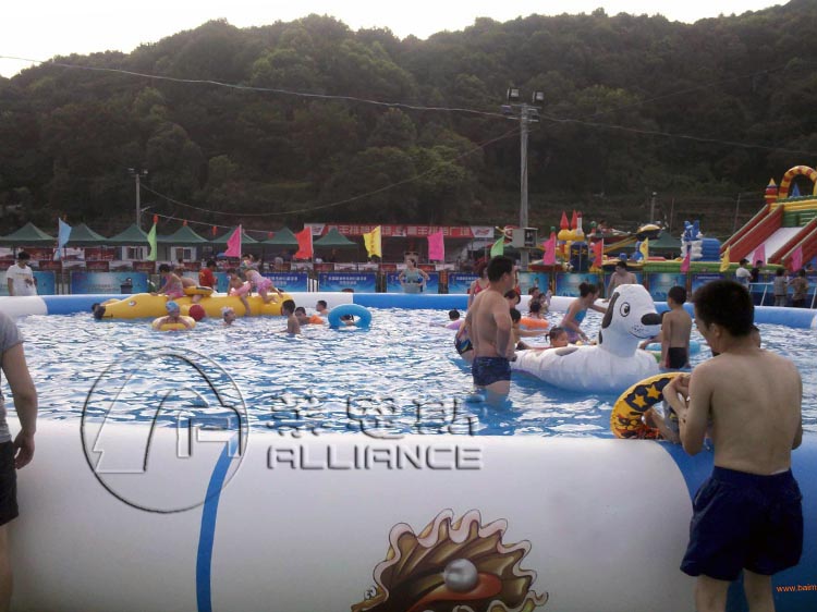 充氣式戲水池